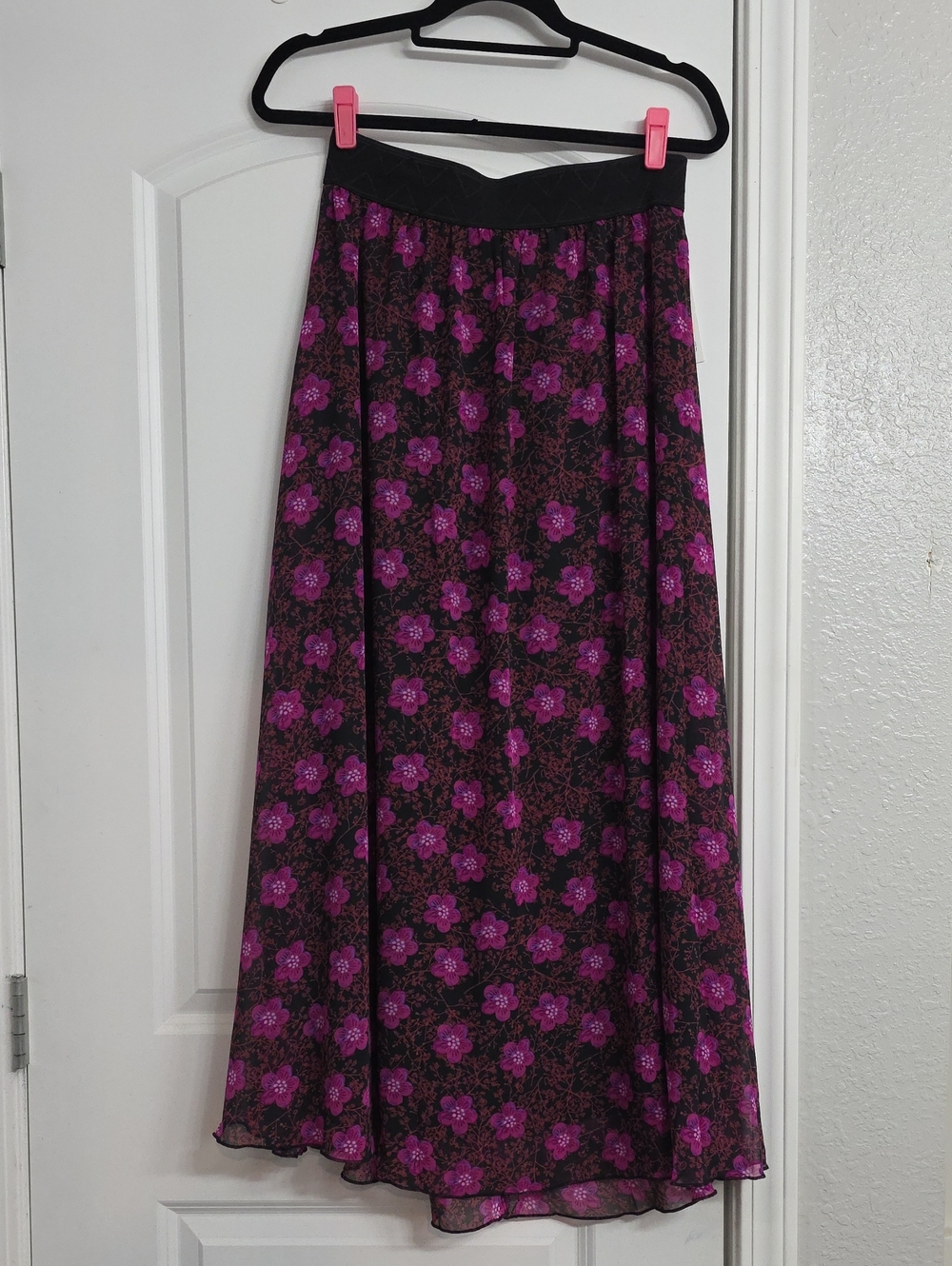 Small LuLaRoe Lucy - Picture 2 of 3